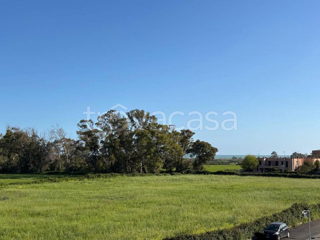 appartamento in vendita a Cerveteri in zona Campo di Mare
