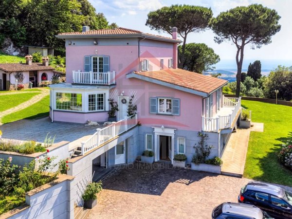 casa indipendente in vendita a Cerveteri in zona Sasso