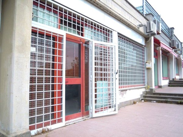 negozio in vendita a Cerveteri in zona Valcanneto