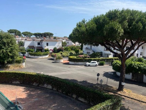 appartamento in vendita a Cerveteri in zona Cerenova