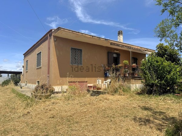 casa indipendente in vendita a Cerveteri in zona Marina di Cerveteri