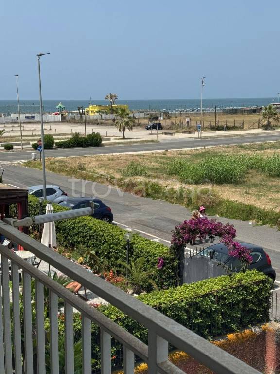 appartamento in vendita a Cerveteri in zona Marina di Cerveteri