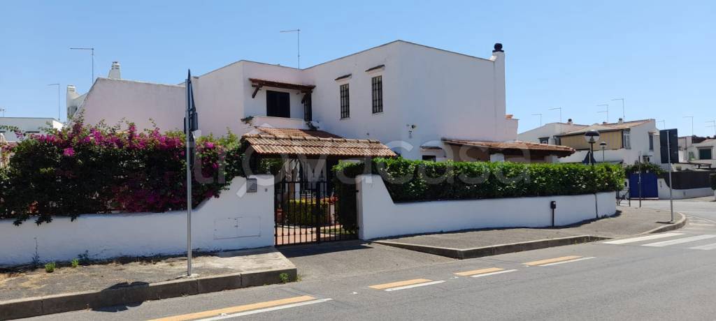 casa indipendente in vendita a Cerveteri