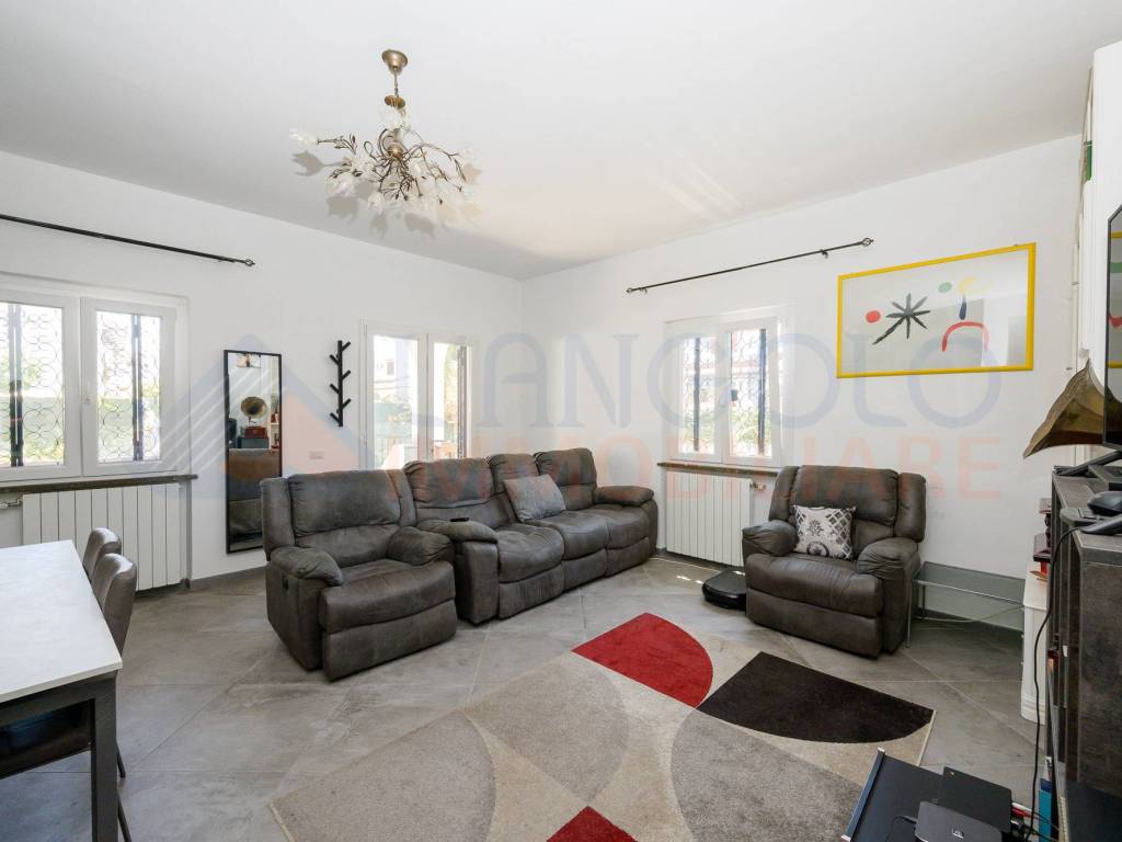casa indipendente in vendita a Cerveteri in zona Cerenova