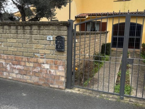 casa indipendente in vendita a Cerveteri in zona Campo di Mare