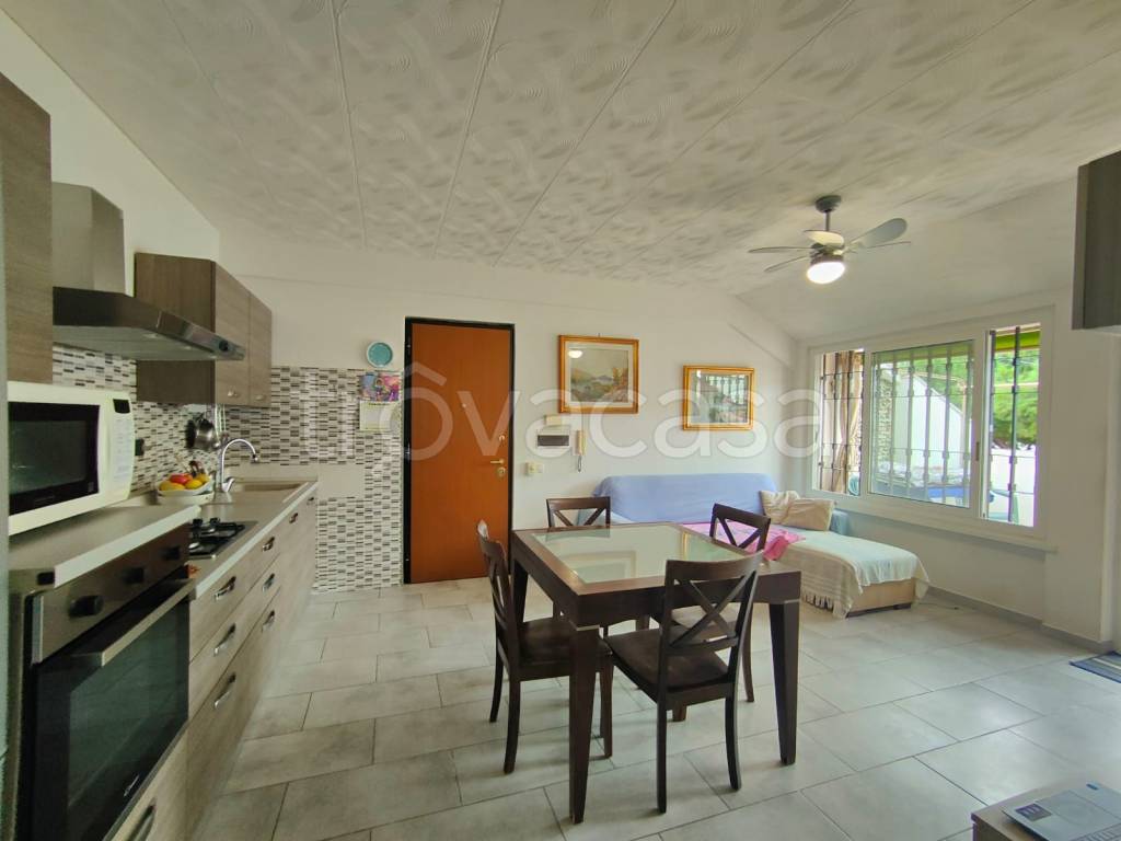 appartamento in vendita a Cerveteri in zona Marina di Cerveteri