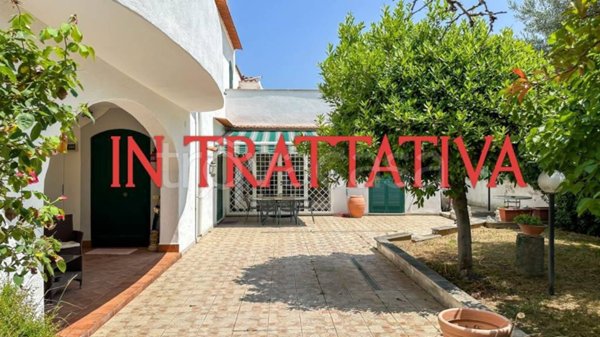 casa indipendente in vendita a Cerveteri in zona Marina di Cerveteri