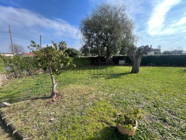 casa indipendente in vendita a Cerveteri in zona Furbara