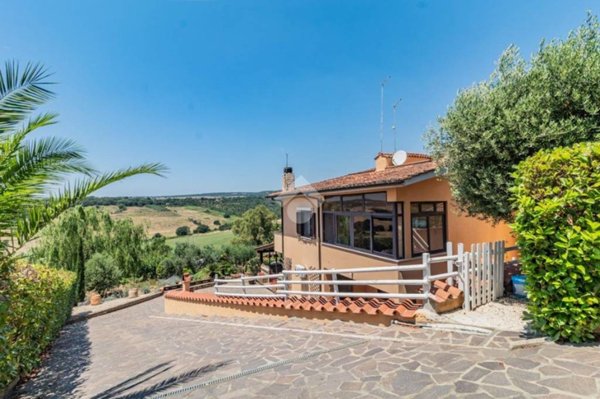 casa indipendente in vendita a Cerveteri in zona Cerqueto