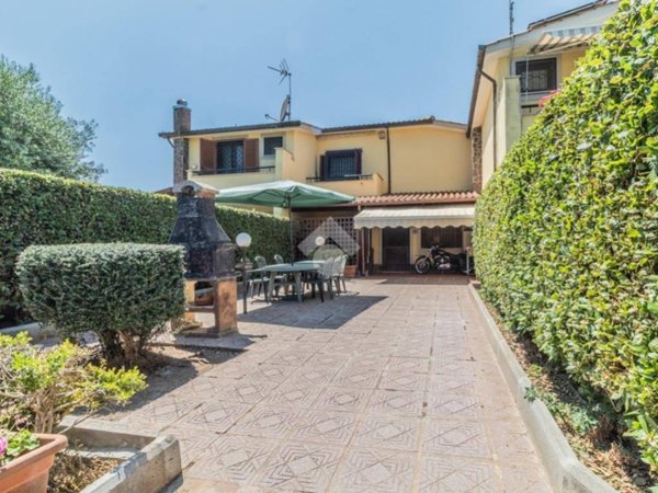 casa indipendente in vendita a Cerveteri in zona Sasso