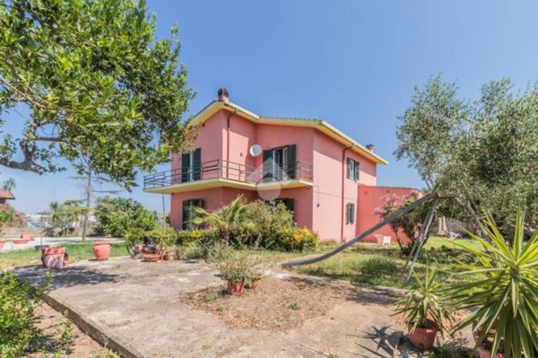 casa indipendente in vendita a Cerveteri