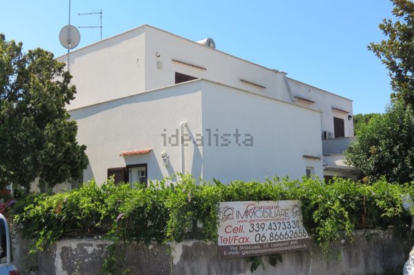 quadrivano in vendita a Cerveteri in zona Cerenova