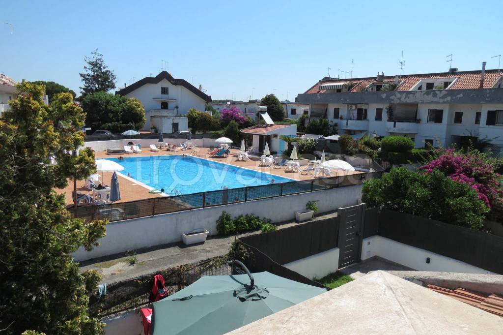 casa indipendente in vendita a Cerveteri in zona Marina di Cerveteri
