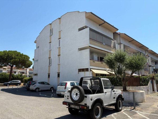 appartamento in vendita a Cerveteri in zona Cerenova
