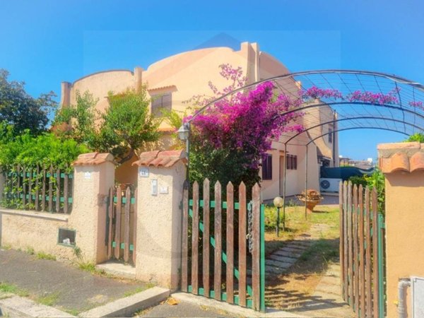 casa indipendente in vendita a Cerveteri in zona Cerenova