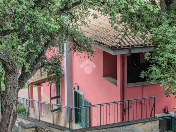 casa indipendente in vendita a Cerveteri in zona Sasso