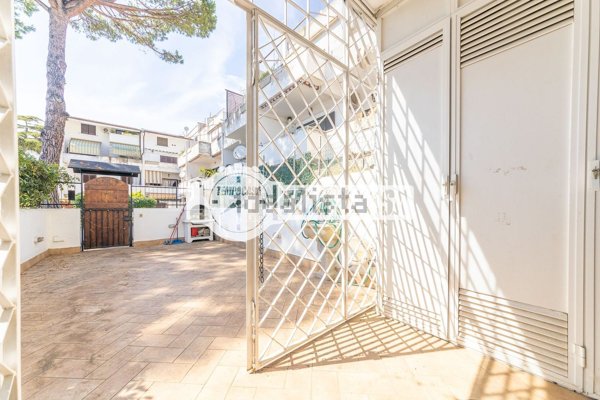 appartamento in vendita a Cerveteri in zona Cerenova