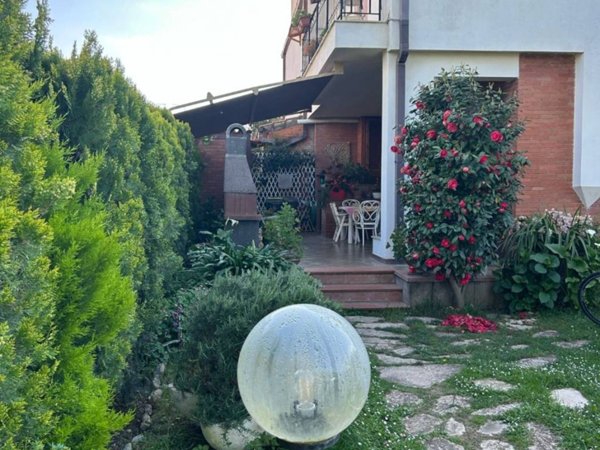 casa indipendente in vendita a Cerveteri in zona Marina di Cerveteri