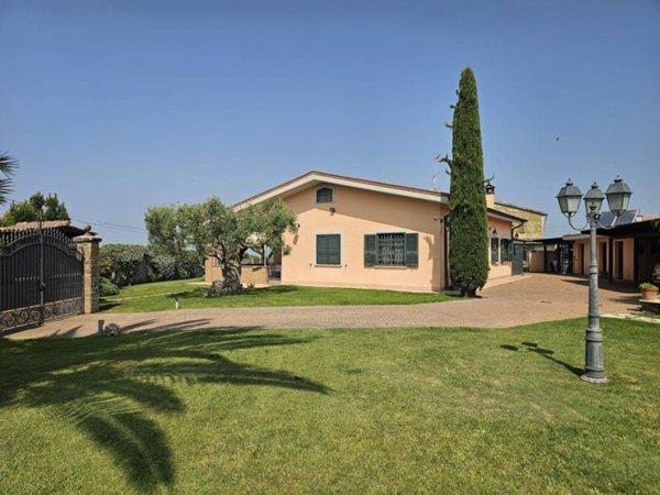casa indipendente in vendita a Cerveteri in zona San Martino