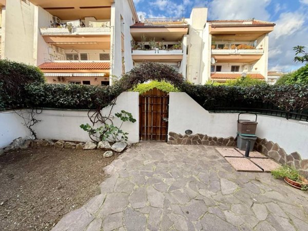 appartamento in vendita a Cerveteri in zona Marina di Cerveteri
