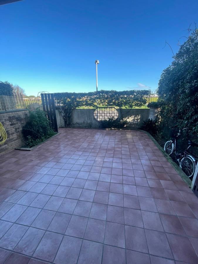 appartamento in vendita a Cerveteri in zona Campo di Mare