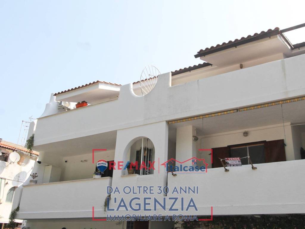 appartamento in vendita a Cerveteri in zona Cerenova