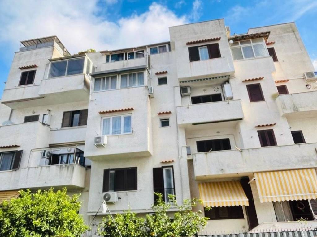 appartamento in vendita a Cerveteri in zona Marina di Cerveteri