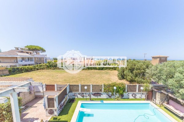 casa indipendente in vendita a Cerveteri in zona Cerenova