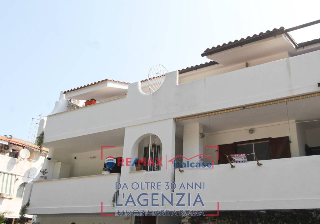 appartamento in vendita a Cerveteri in zona Marina di Cerveteri