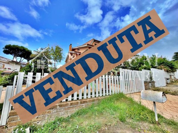 casa indipendente in vendita a Cerveteri in zona Valcanneto
