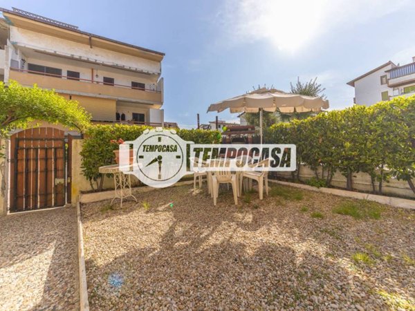 appartamento in vendita a Cerveteri in zona Cerenova