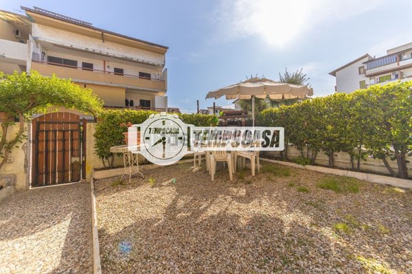 appartamento in vendita a Cerveteri in zona Cerenova