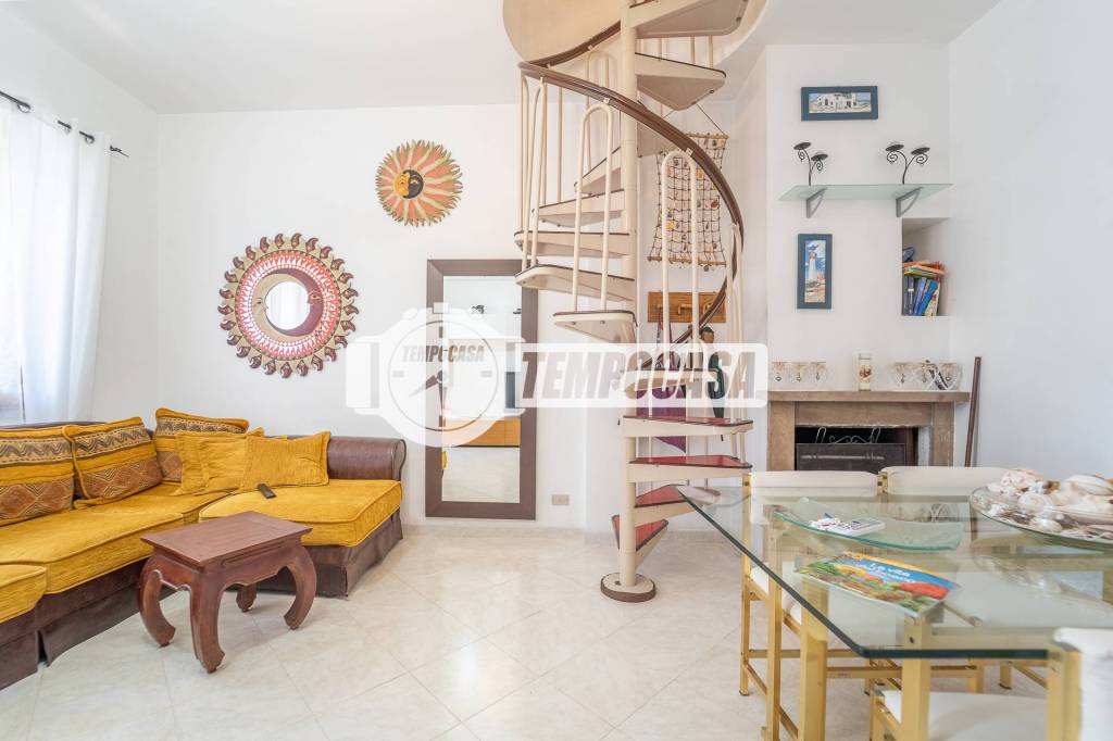 appartamento in vendita a Cerveteri in zona Marina di Cerveteri