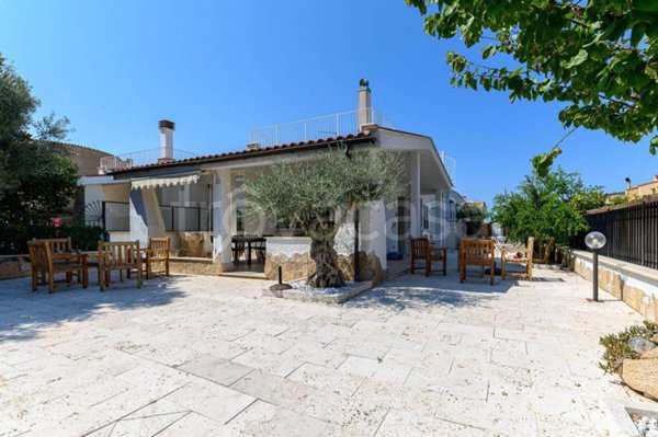 casa indipendente in vendita a Cerveteri in zona Campo di Mare