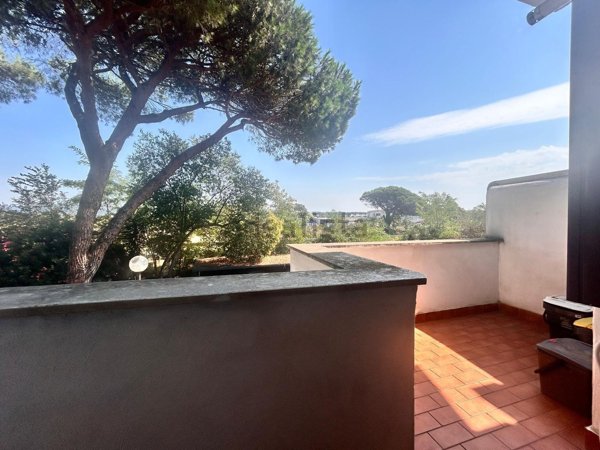 appartamento in vendita a Cerveteri in zona Cerenova