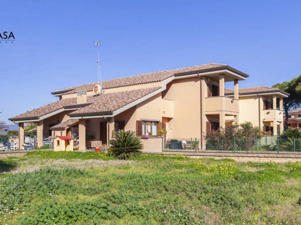 casa indipendente in vendita a Cerveteri
