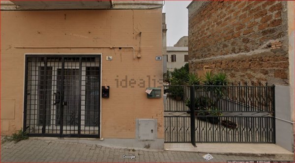 locale commerciale in vendita a Cerveteri