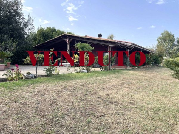 casa indipendente in vendita a Cerveteri in zona Sasso