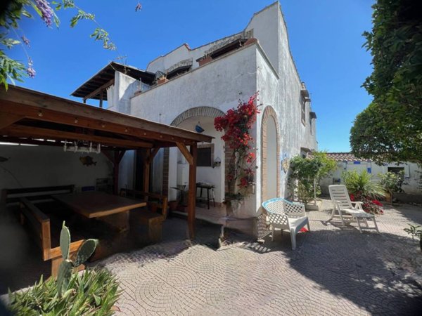 appartamento in vendita a Cerveteri in zona Cerenova