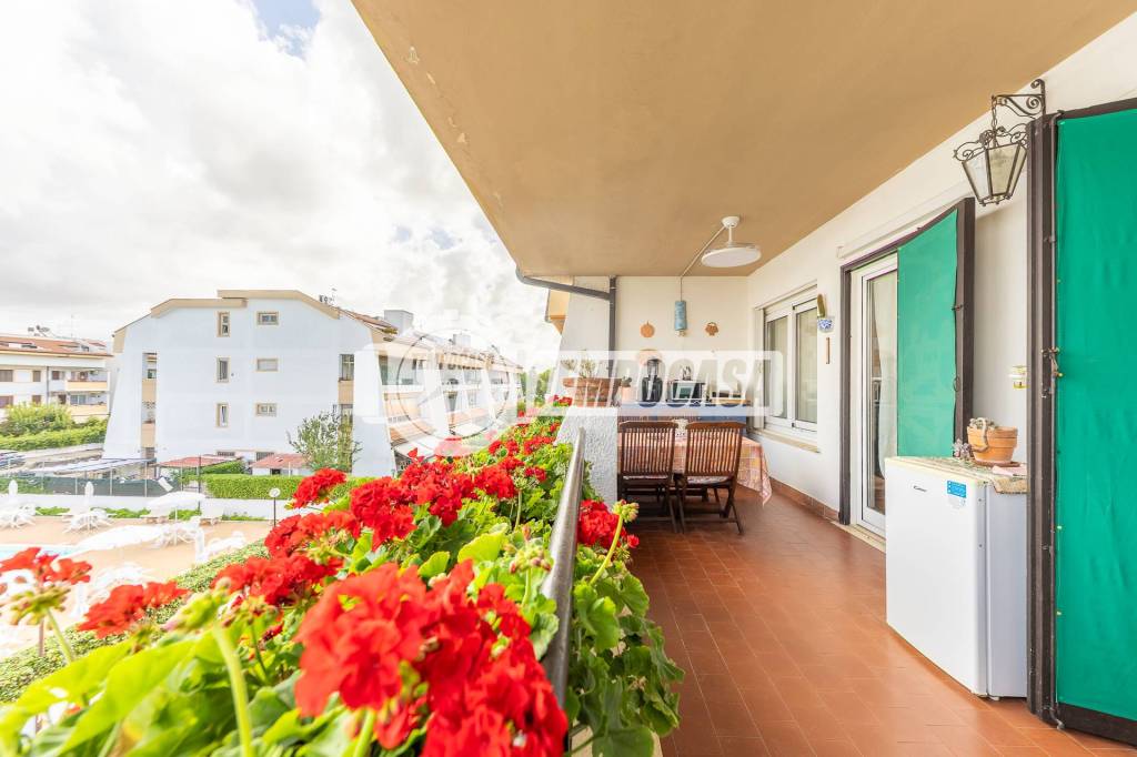 appartamento in vendita a Cerveteri in zona Cerenova