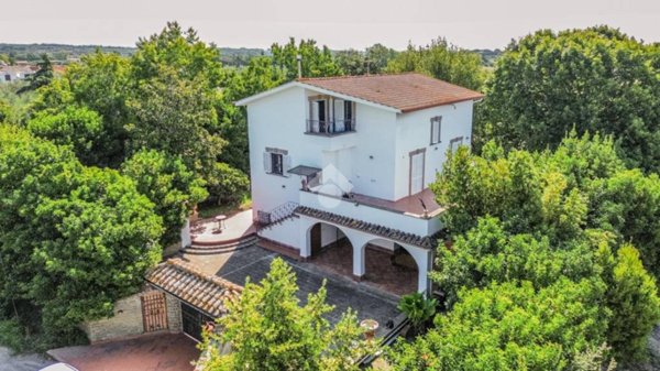 casa indipendente in vendita a Cerveteri