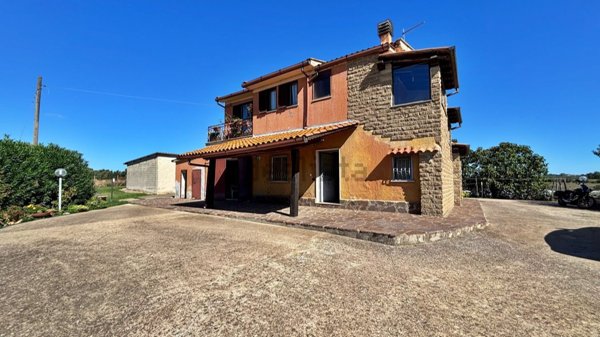 casale in vendita a Cerveteri