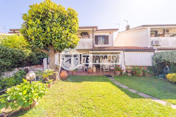 casa indipendente in vendita a Cerveteri in zona Marina di Cerveteri