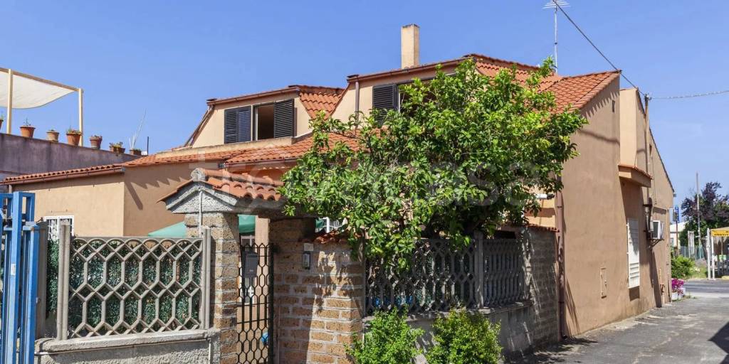 casa indipendente in vendita a Cerveteri