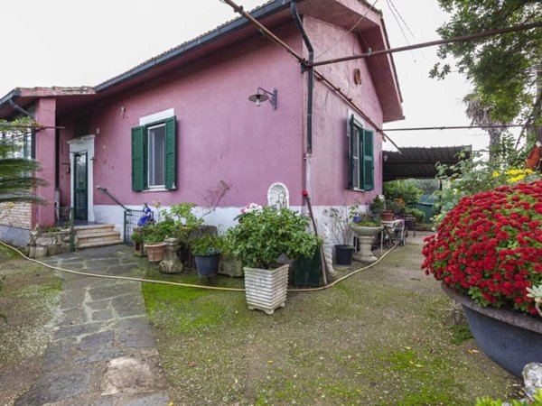 casa indipendente in vendita a Cerveteri