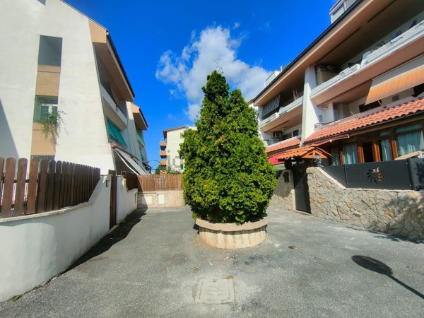 appartamento in vendita a Cerveteri in zona Cerenova