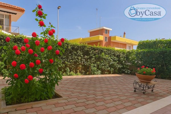appartamento in vendita a Cerveteri in zona Marina di Cerveteri