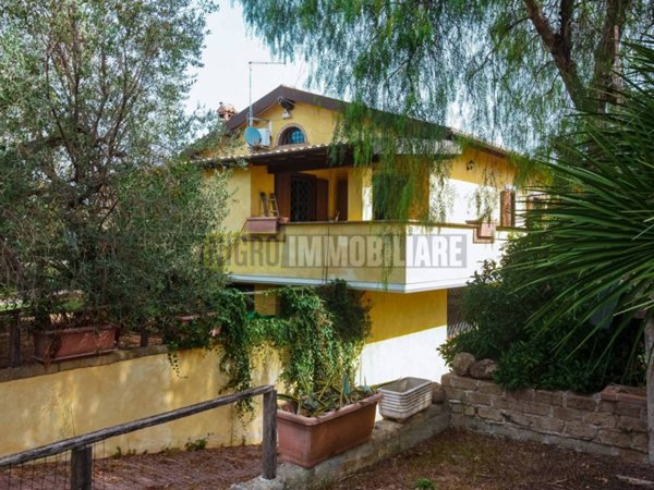 casa indipendente in vendita a Cerveteri
