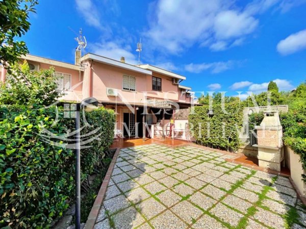 casa indipendente in vendita a Cerveteri in zona Valcanneto