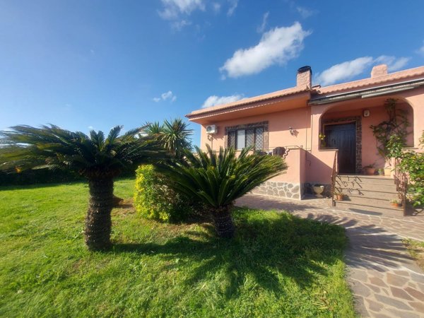 casa indipendente in vendita a Cerveteri
